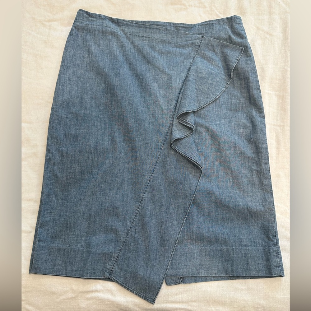Jcrew Denim pencil skirt with ruffle size 14, zipper in back